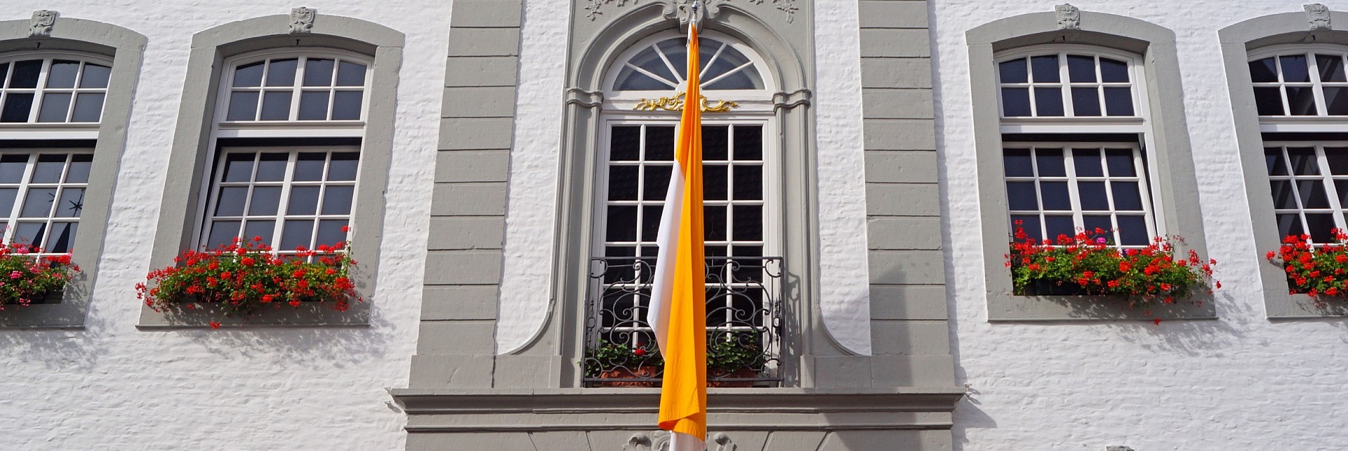 002--71463770.jpg